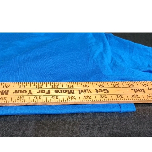 Indy Car Tony Kanaan Blue V-Neck Tee with Silver Graphic - Picture 7 of 10